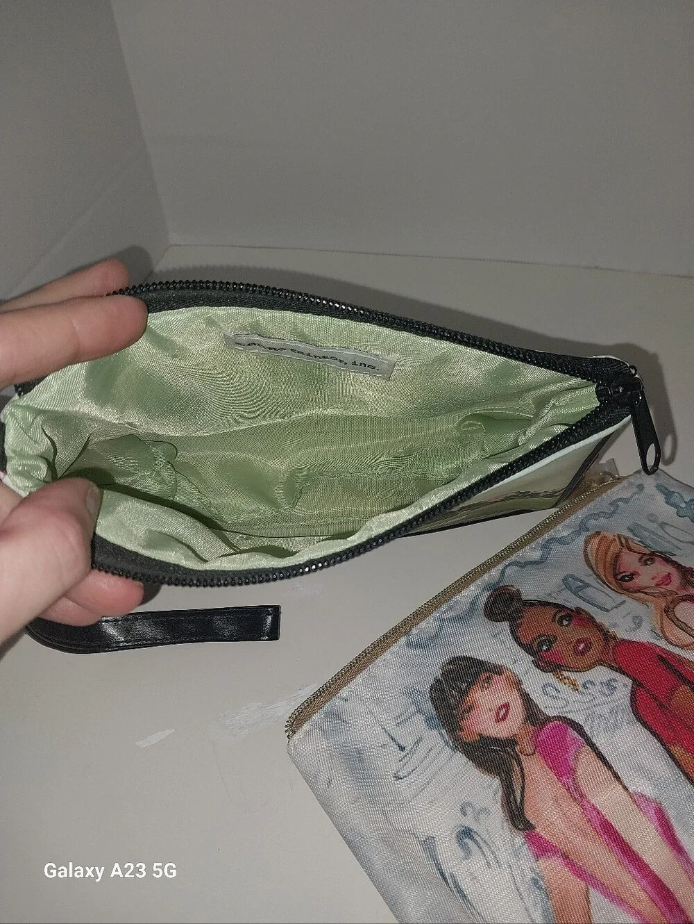 2 Make Up Bags